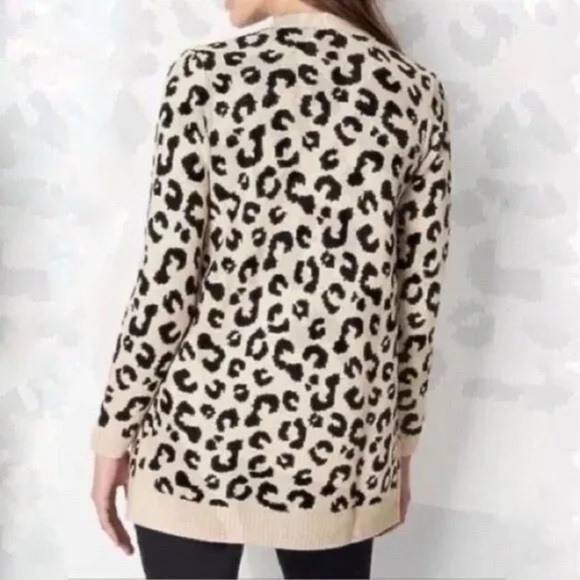 J. Jill Leopard Print Button Up Relaxed Fit Soft Cardigan Sweater Size S - Picture 3 of 14